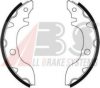 SUBAR 725178040 Brake Shoe Set